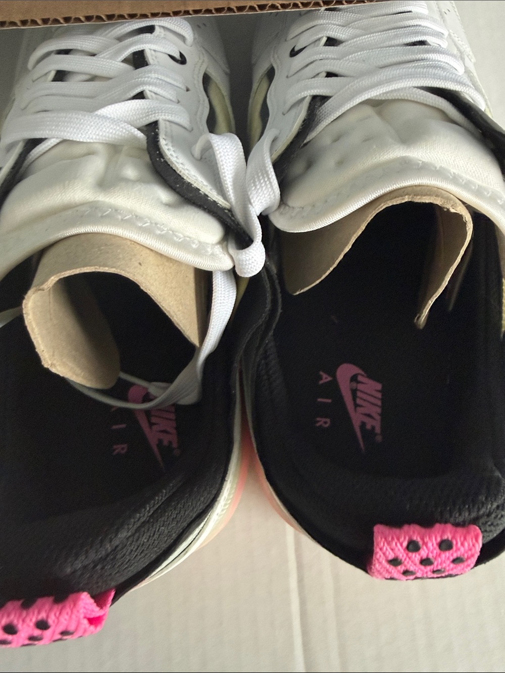 Nike Air Force 1 Low React white Black Pink Spell Sz 15 Like New - Picture 7 of 10